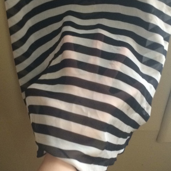 Stringer back, striped front, tank top - Picture 3 of 3